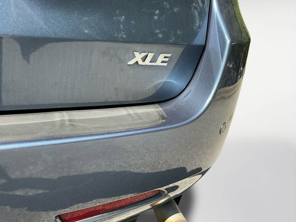 Used 2017 Toyota Sienna XLE Premium FWD image 23