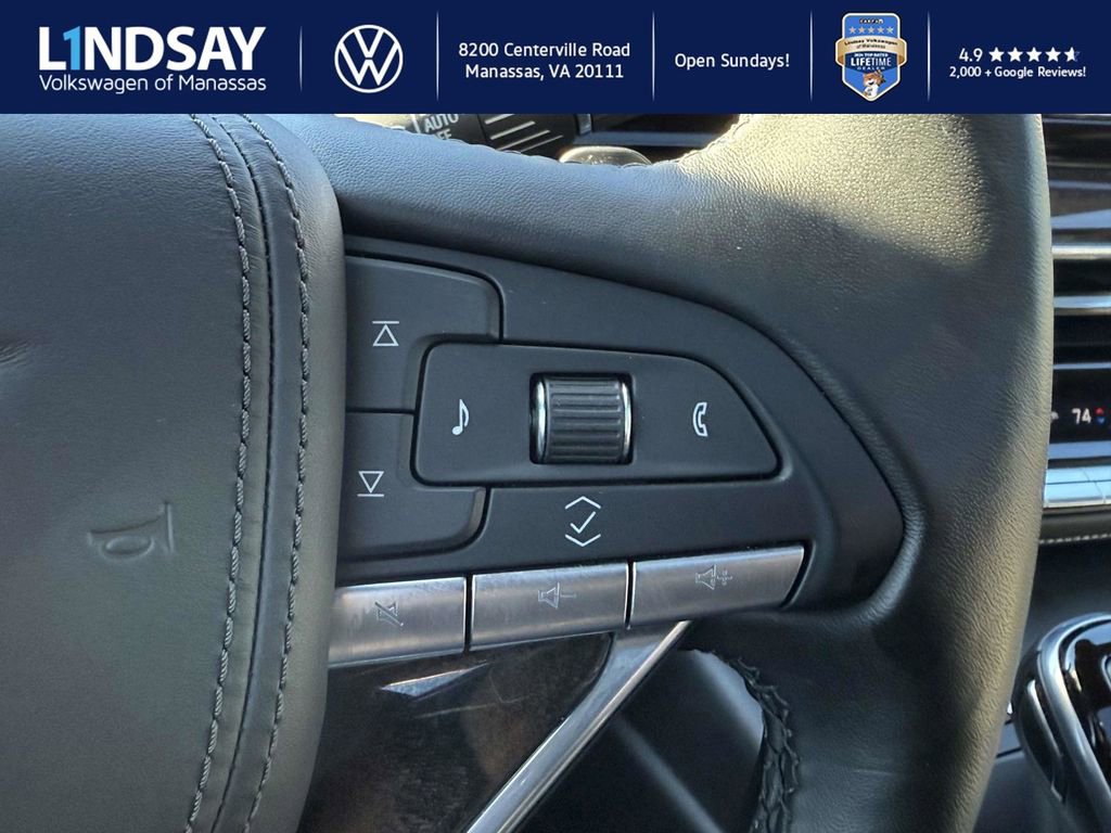 Used 2021 Cadillac Escalade Sport Platinum w/ LPO, ONYX Package image 19