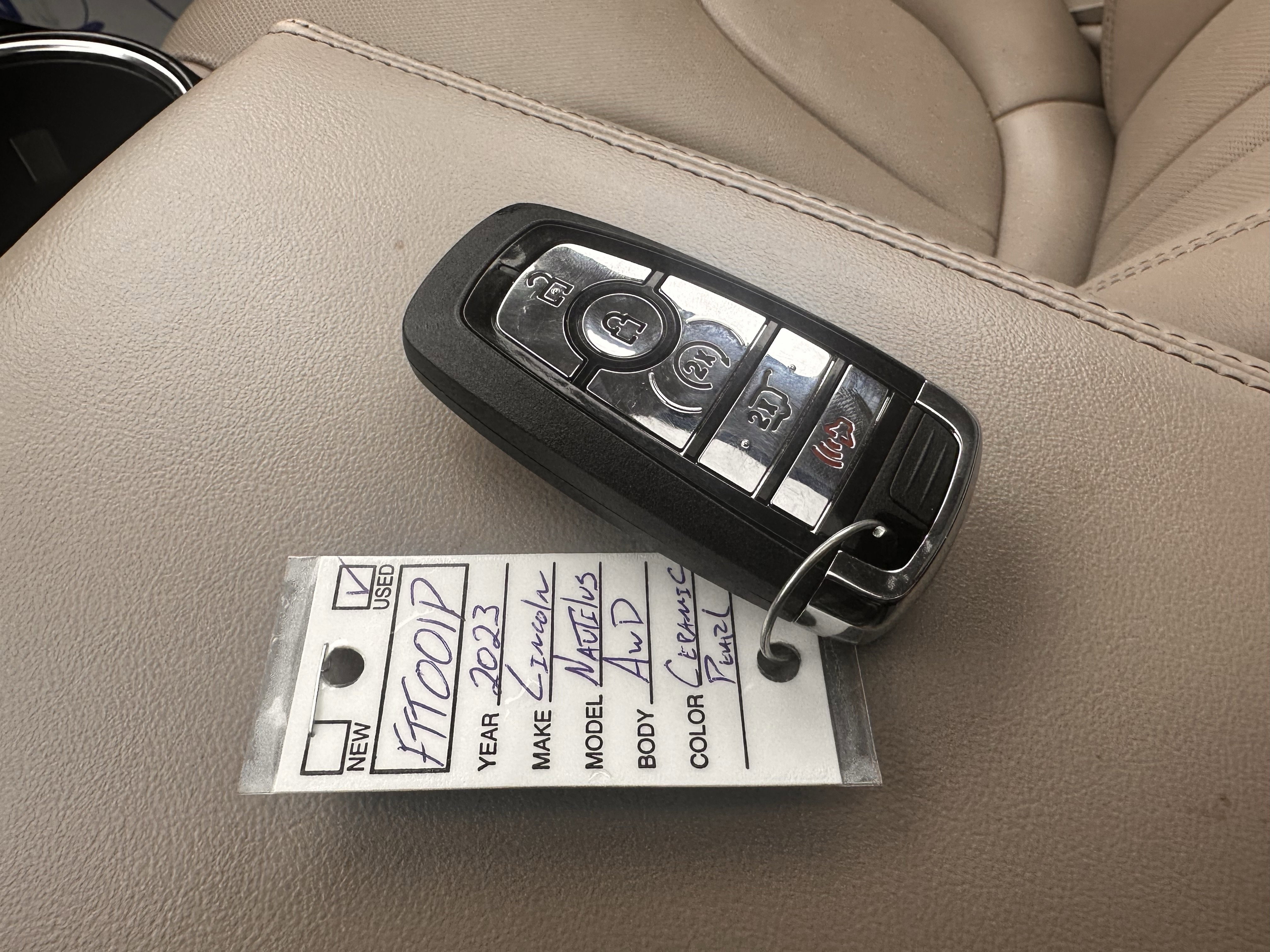 Used 2023 Lincoln Nautilus Reserve w/ Equipment Group 201A image 32