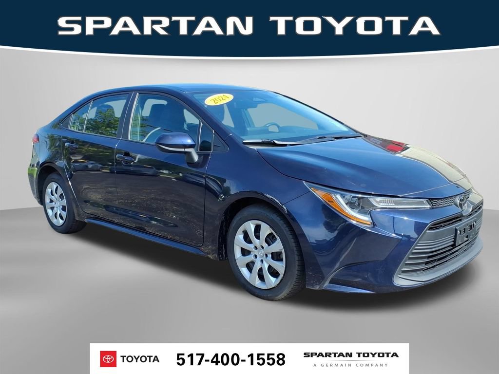 Used 2024 Toyota Corolla LE FWD image 5