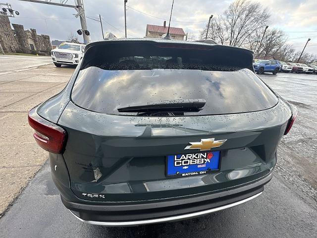 New 2026 Chevrolet Trax LT w/ Sunroof Package FWD image 12