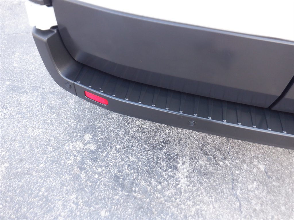 Used 2023 Ford Transit 350 XLT image 5