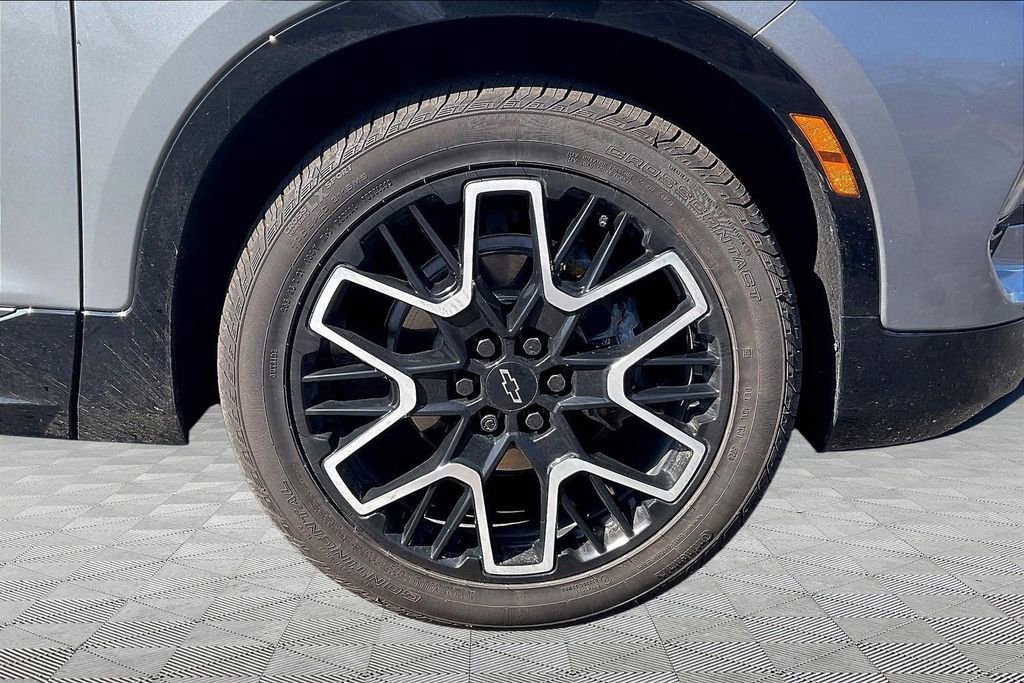 Used 2023 Chevrolet Blazer RS w/ Enhanced Convenience Package image 24