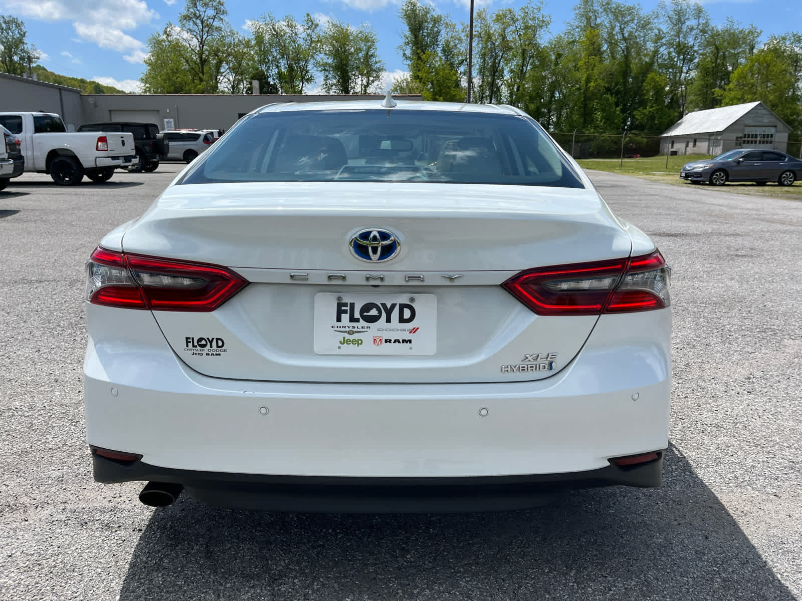 Used 2024 Toyota Camry XLE w/ Navigation Package FWD image 4