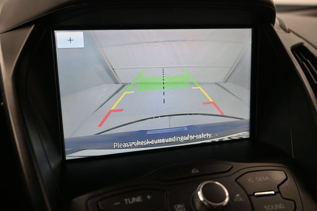 Used 2016 Ford Escape SE w/ Equipment Group 201A FWD image 19