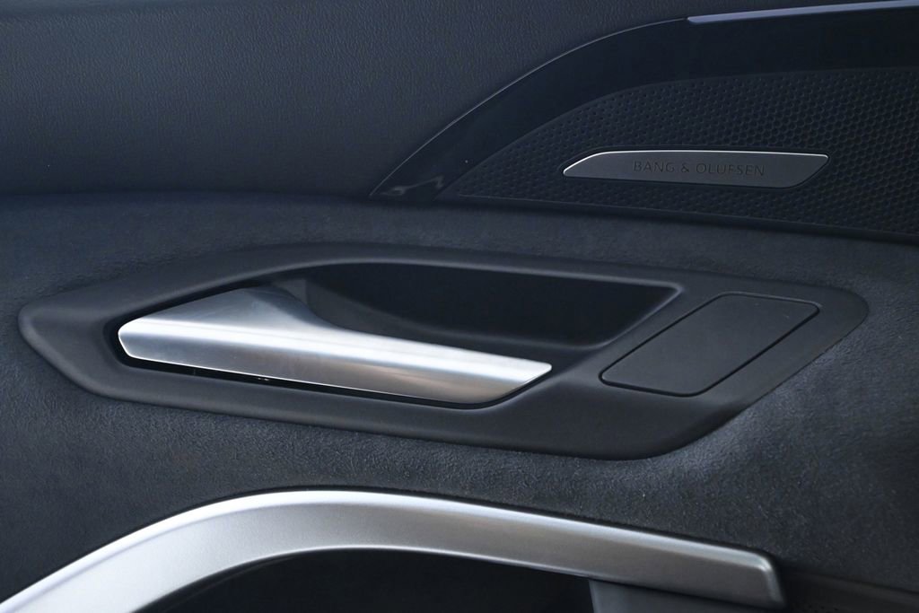 New 2025 Audi SQ5 Premium Plus image 21