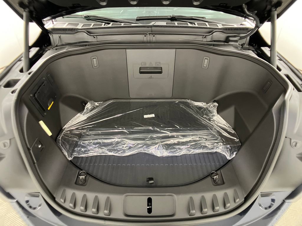 New 2025 Ford F150 Lightning Flash image 32