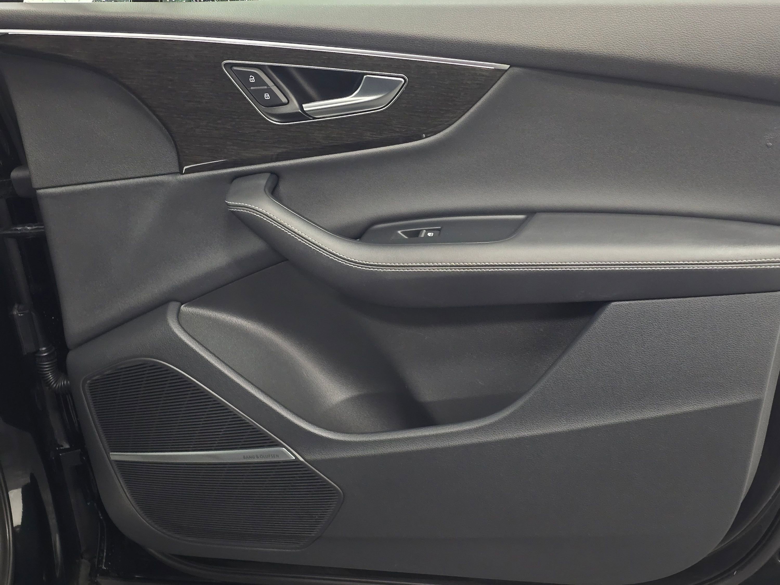 Used 2025 Audi Q7 3.0T Premium Plus image 29