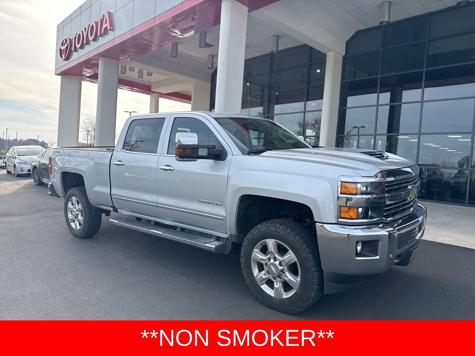 Used 2018 Chevrolet Silverado 2500 LTZ w/ Duramax Plus Package image 2