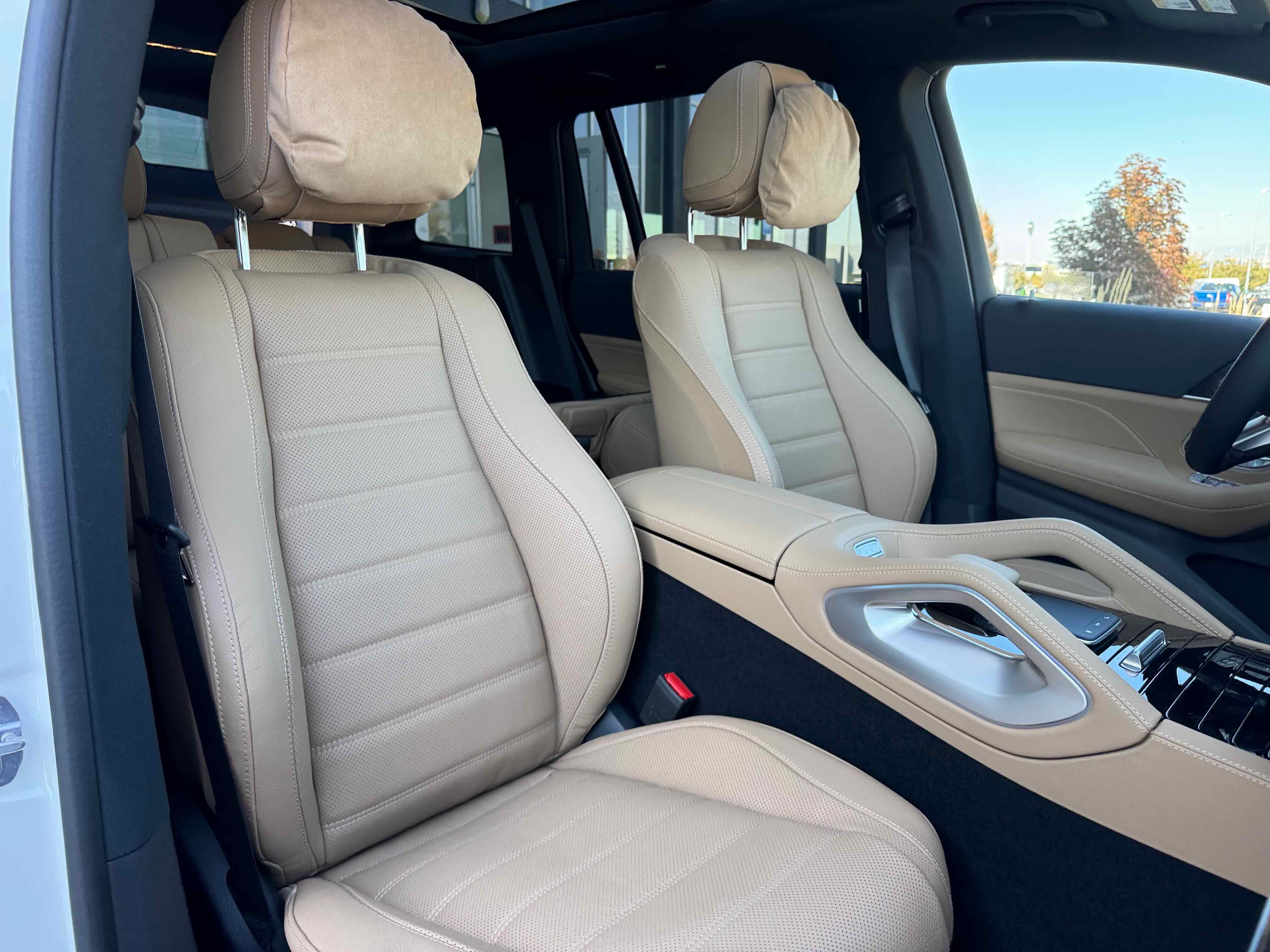 New 2026 Mercedes-Benz GLS 450 4MATIC image 32