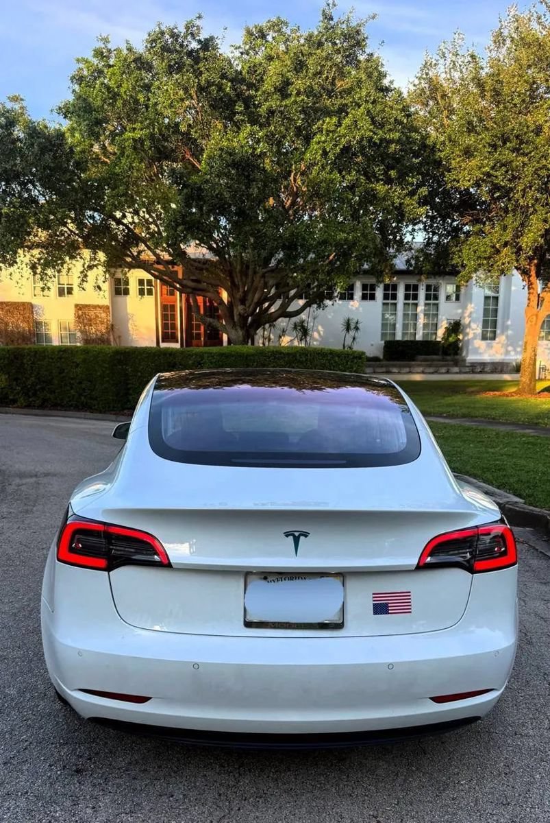 Used 2018 Tesla Model 3 Mid Range RWD image 6