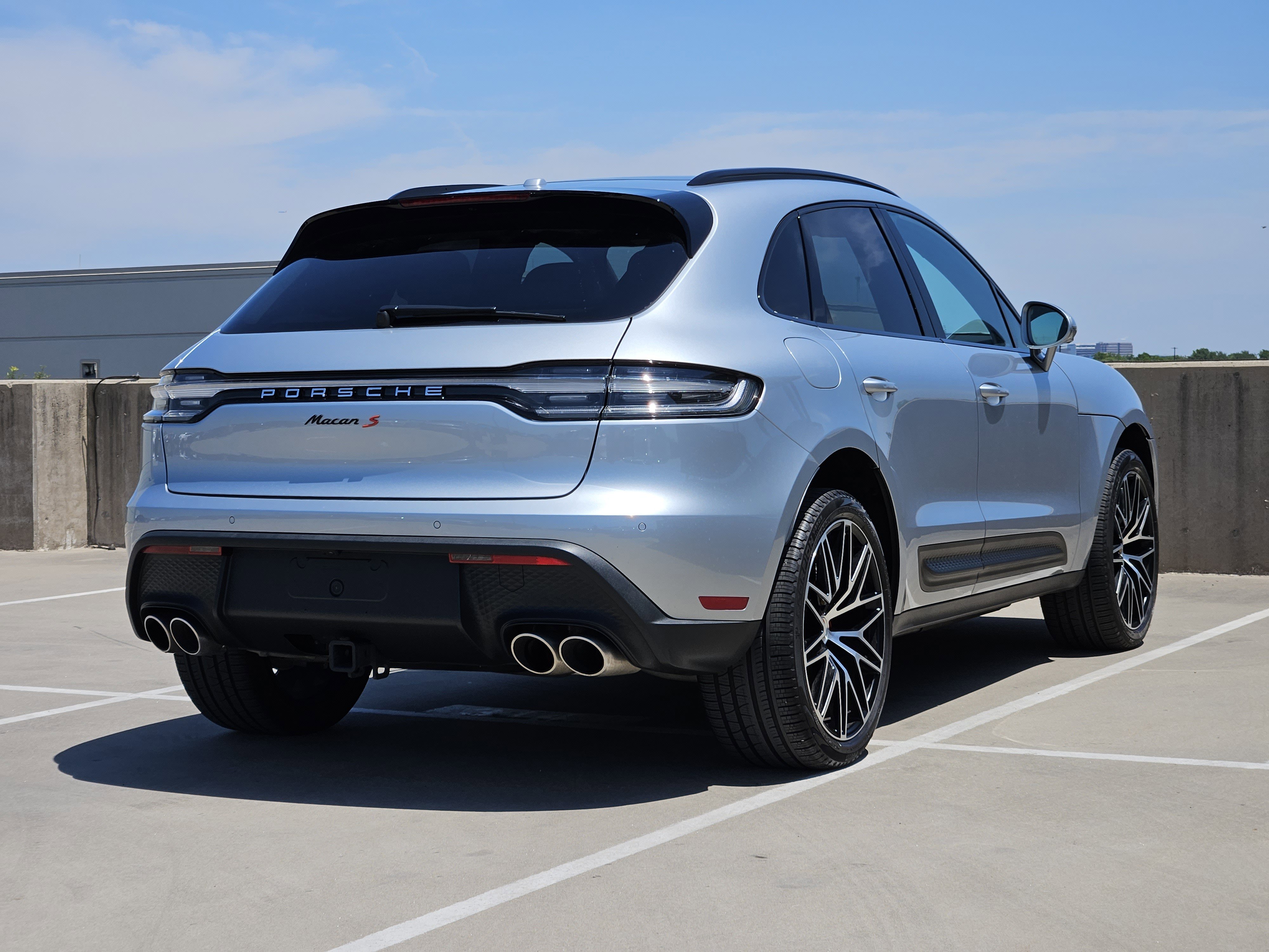 Certified 2024 Porsche Macan S AWD/4WD image 8