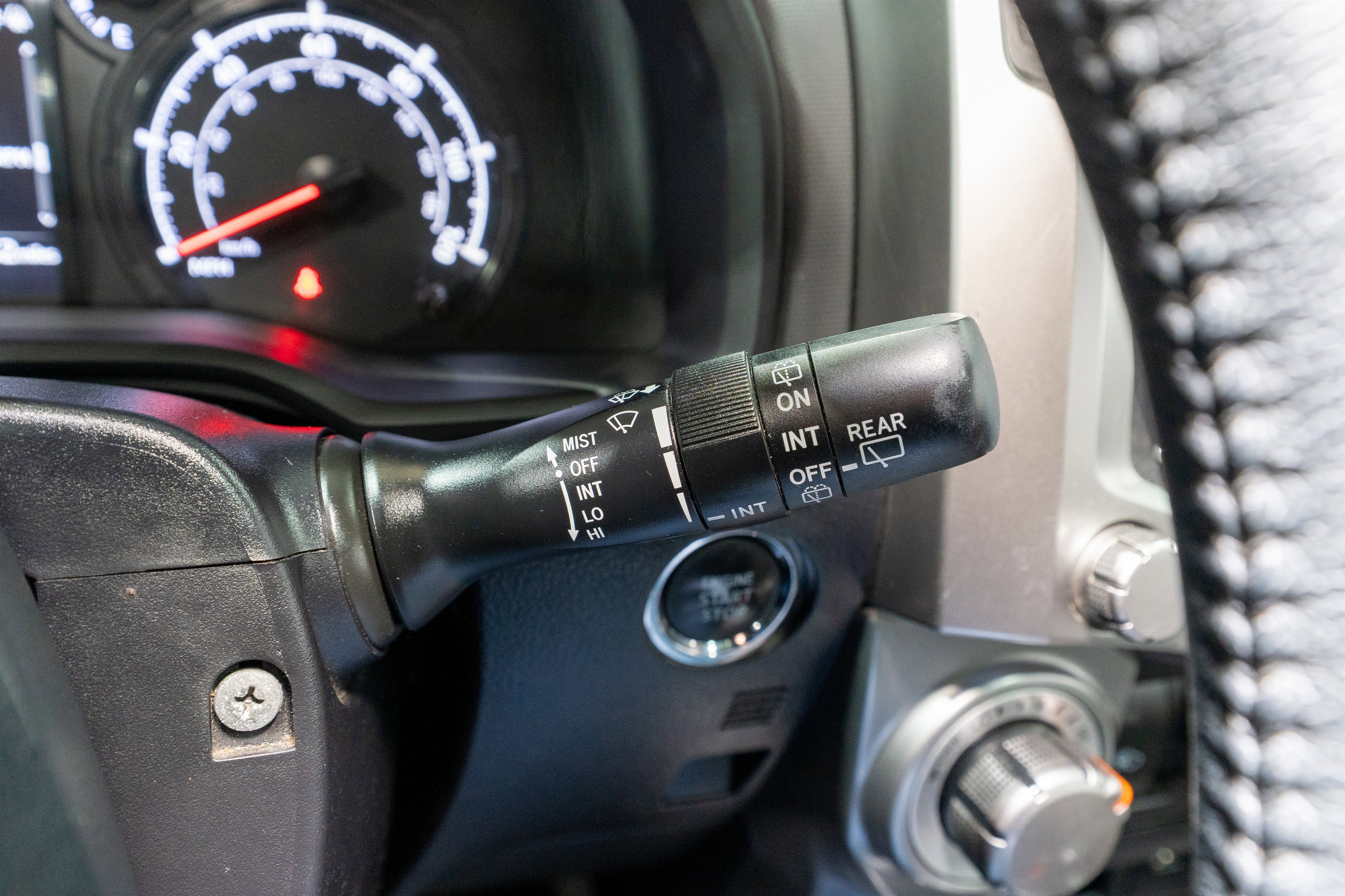 Used 2020 Toyota 4Runner SR5 Premium w/ Moonroof Package image 28