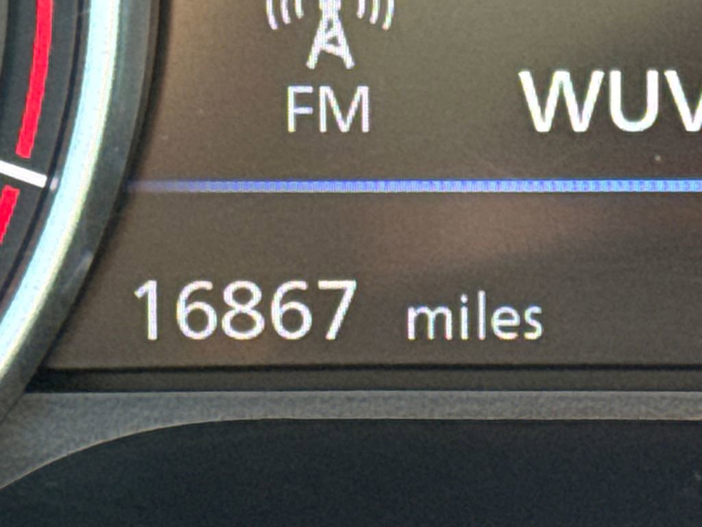 Used 2025 Nissan Sentra SV image 17