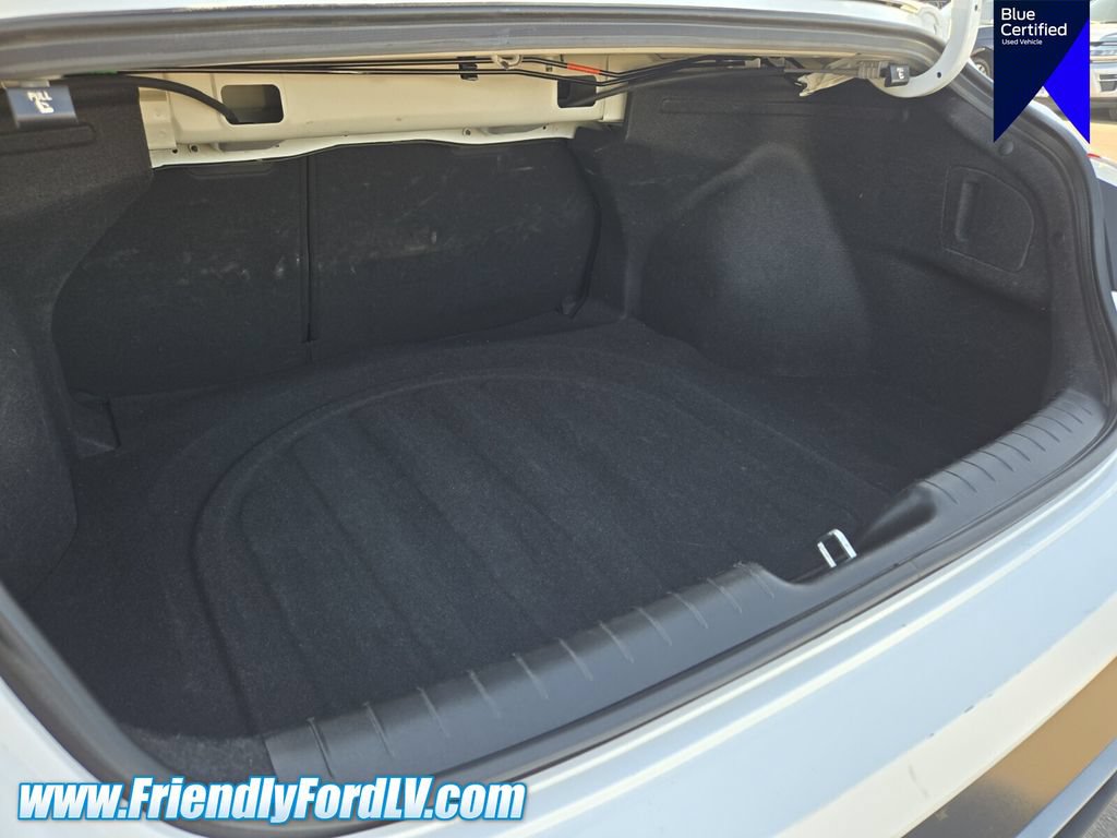 Used 2025 Hyundai Elantra SEL FWD image 18