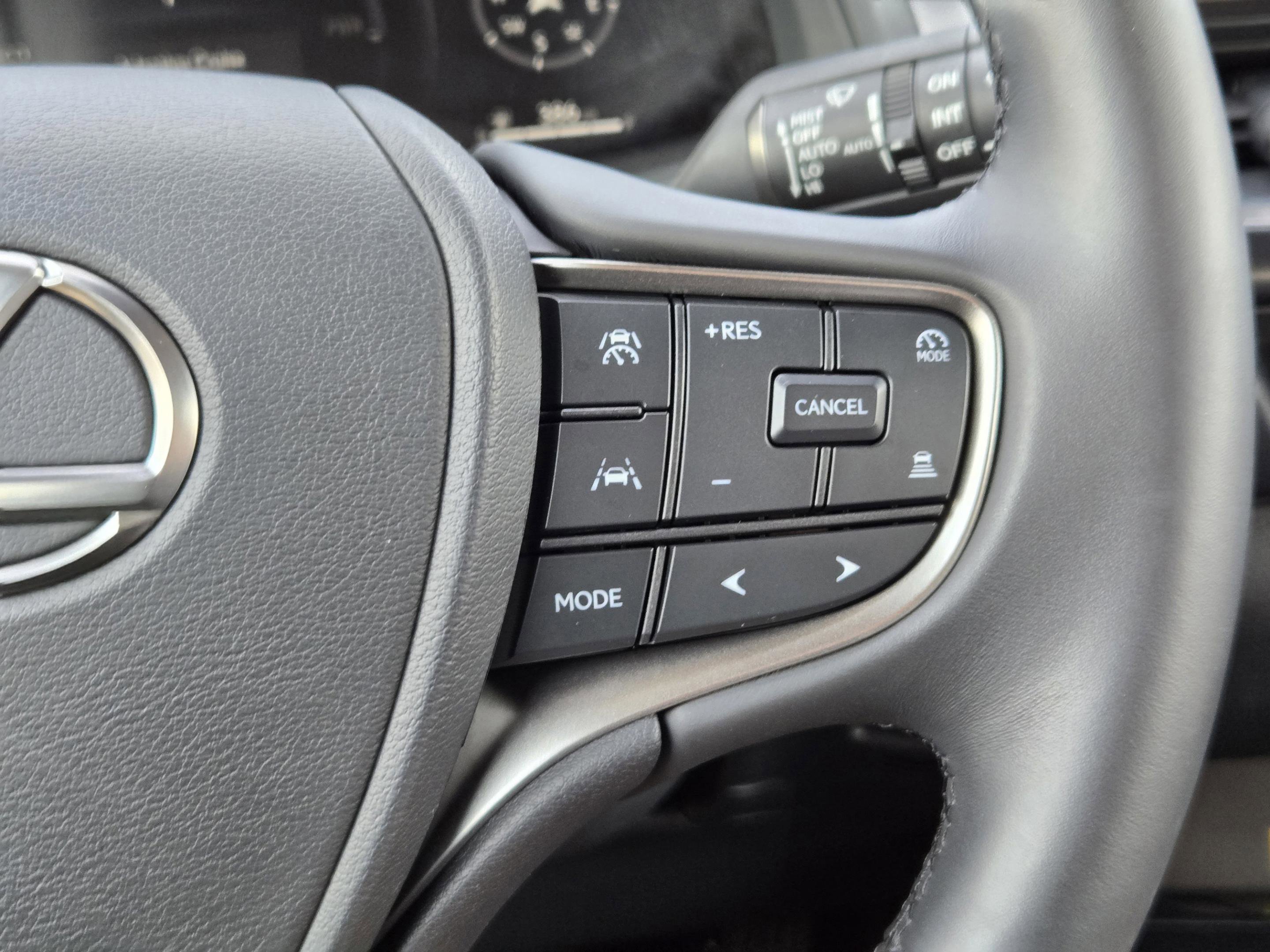 Certified 2025 Lexus UX 300h FWD w/ Accessory Package (Z1) image 26