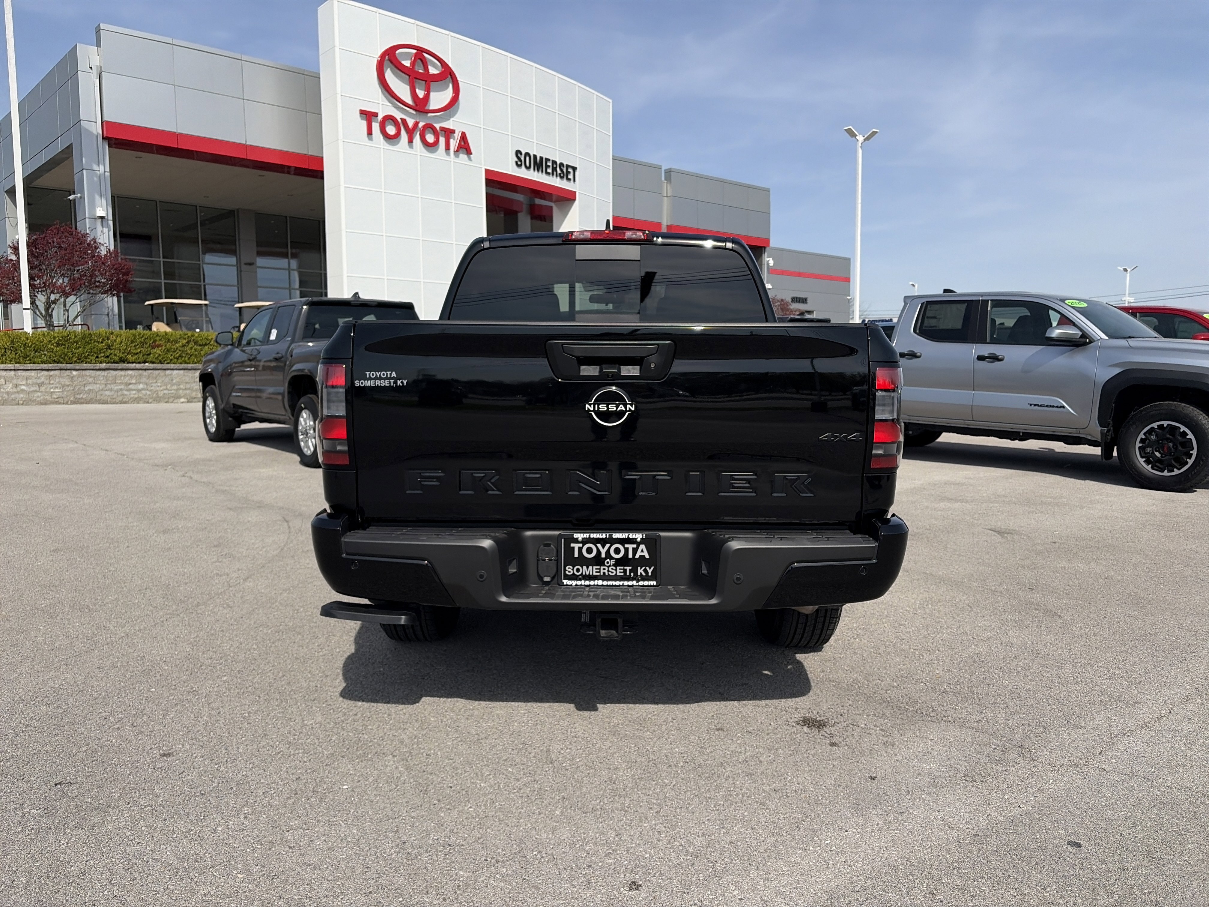 Used 2026 Nissan Frontier SV w/ All-Weather Content Package image 5