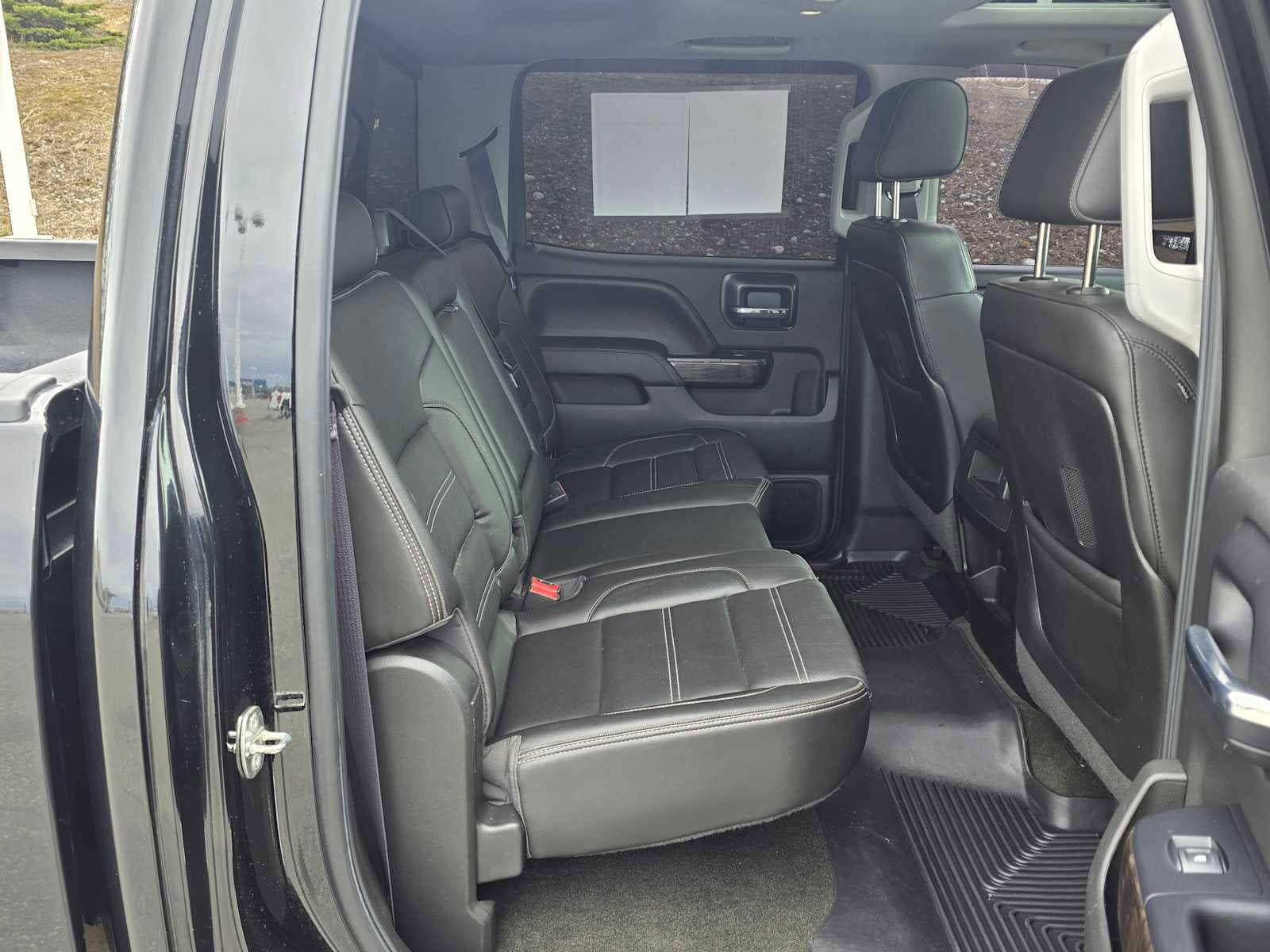 Used 2015 GMC Sierra 2500 Denali w/ Duramax Plus Package AWD/4WD image 12