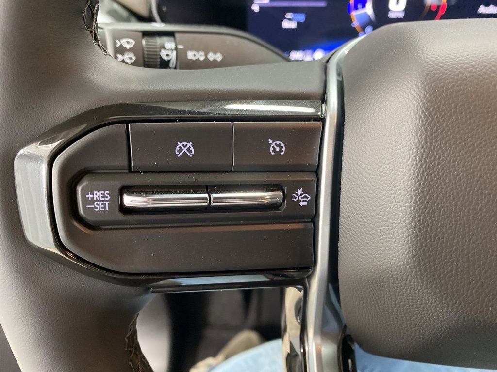 New 2025 Chevrolet Colorado ZR2 w/ Midnight Edition image 34