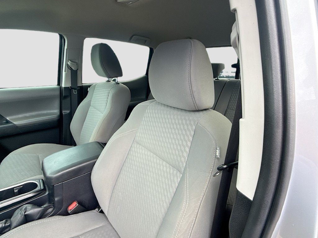 Used 2021 Toyota Tacoma SR AWD/4WD image 21