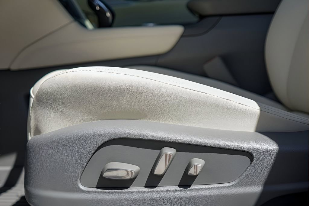 New 2026 Cadillac XT5 Premium Luxury w/ Driver Assist Package image 19