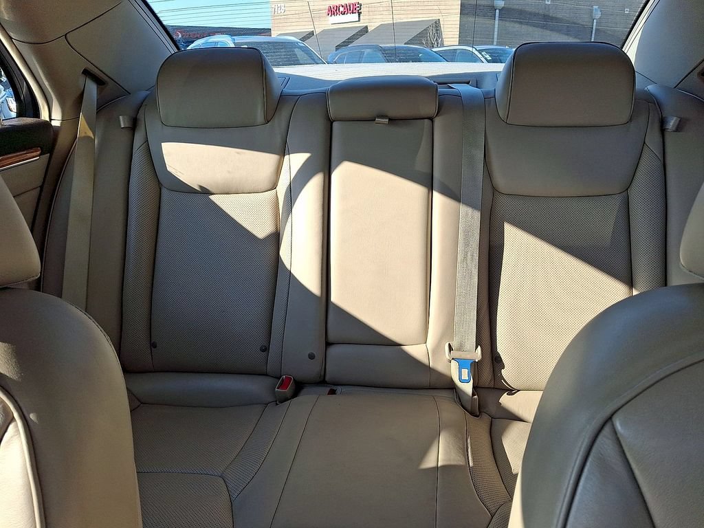 Used 2013 Chrysler 300 C w/ Light Group RWD image 13