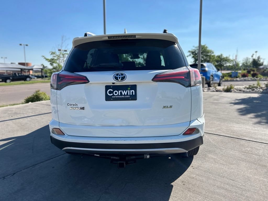Used 2018 Toyota RAV4 XLE FWD image 7