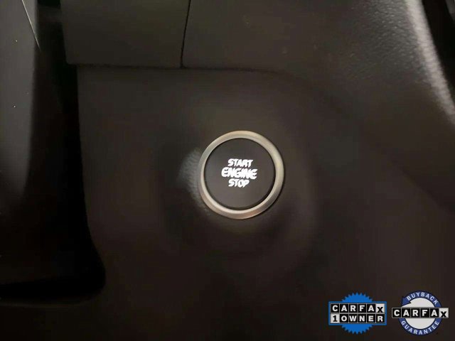 Used 2025 Volvo XC40 B5 Core image 43