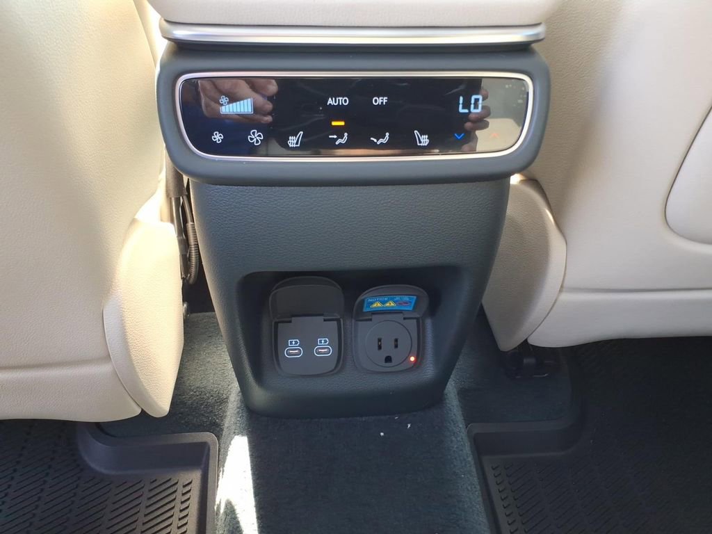 New 2026 Genesis GV80 2.5T Prestige AWD/4WD image 13