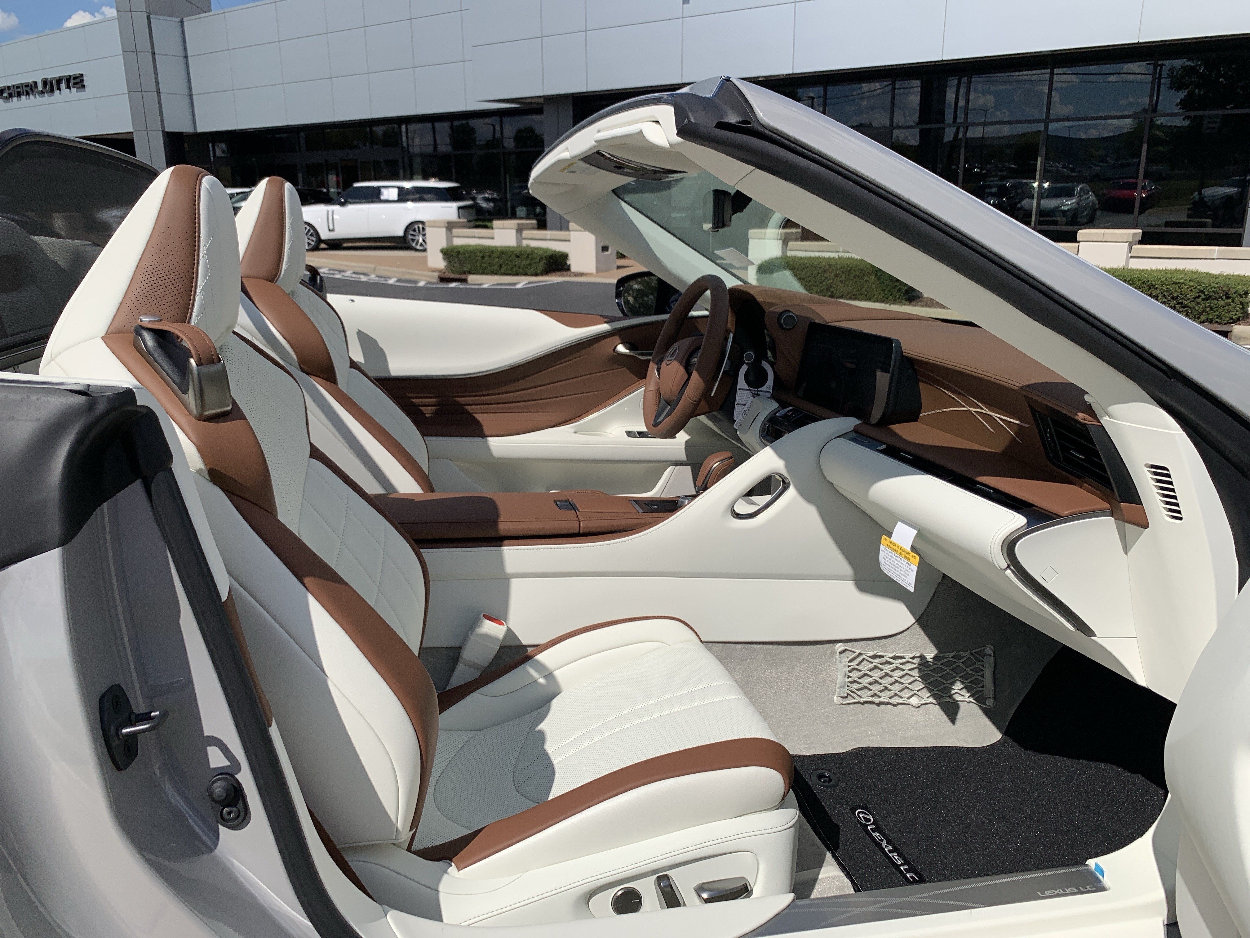 Used 2026 Lexus LC 500 Convertible w/ Inspiration Series RWD image 35