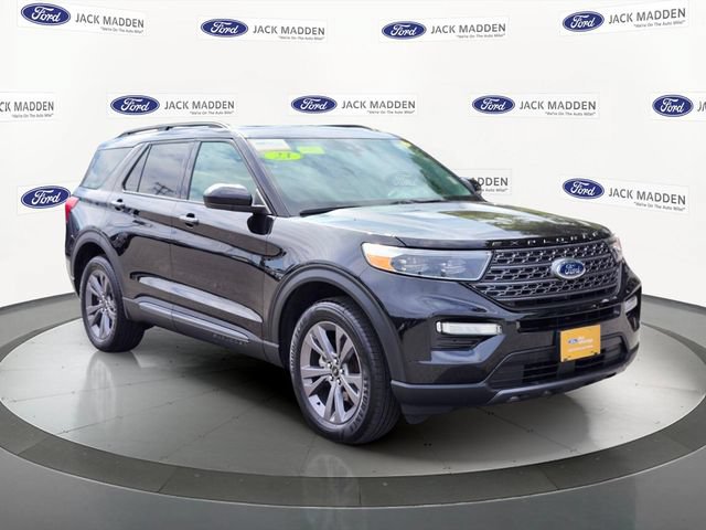 Certified 2023 Ford Explorer XLT w/ Equipment Group 202A AWD/4WD image 7