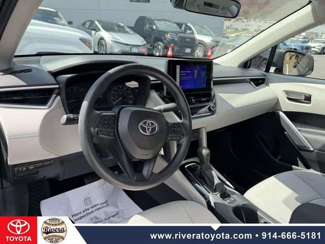 Used 2023 Toyota Corolla Cross L image 12