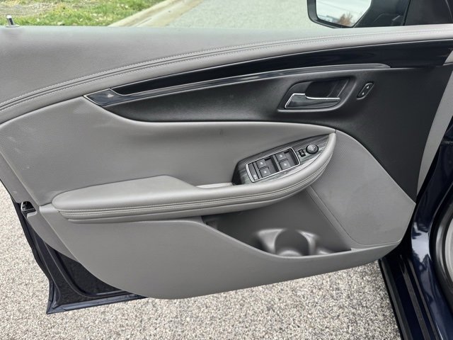 Used 2019 Chevrolet Impala LT image 25