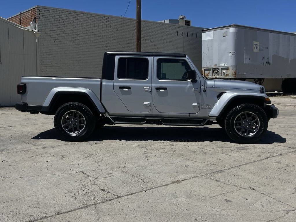 Used 2022 Jeep Gladiator Overland w/ Popular Equipment Package AWD/4WD image 36