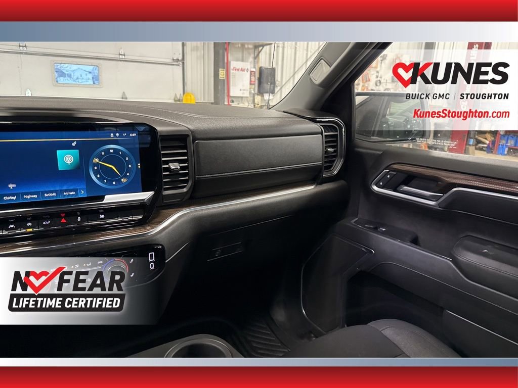 Used 2025 Chevrolet Silverado 1500 LT image 43