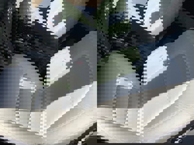 Used 2020 Tesla Model Y Long Range image 27