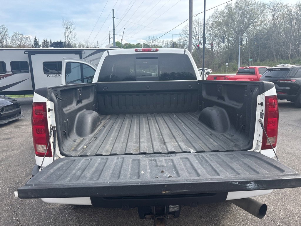 Used 2014 GMC Sierra 2500 Denali w/ LPO, On The Job Package AWD/4WD image 8