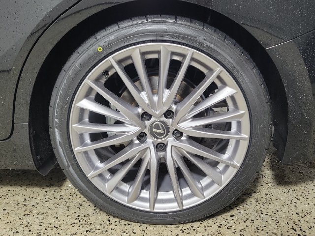 Used 2025 Lexus IS 300 w/ Premium Package RWD image 8