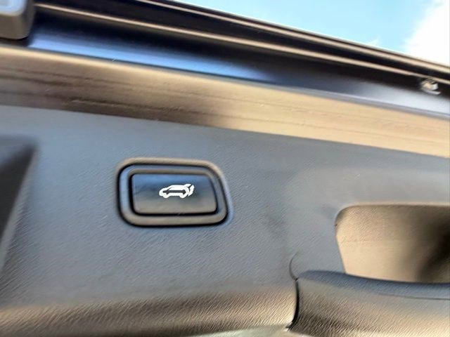 Used 2022 Hyundai Tucson Limited image 18