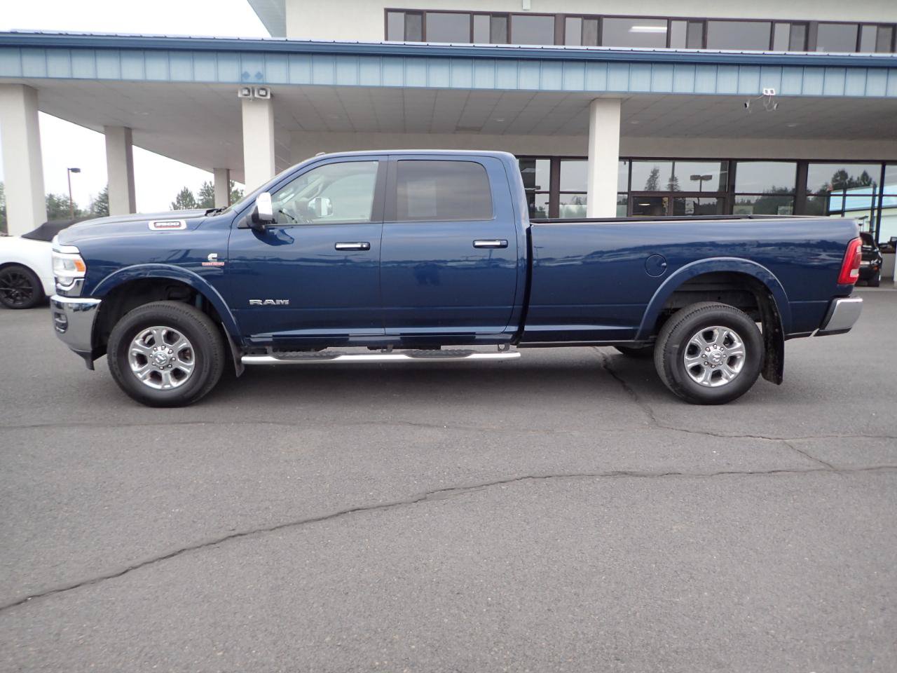 Used 2021 RAM 3500 Laramie AWD/4WD image 2