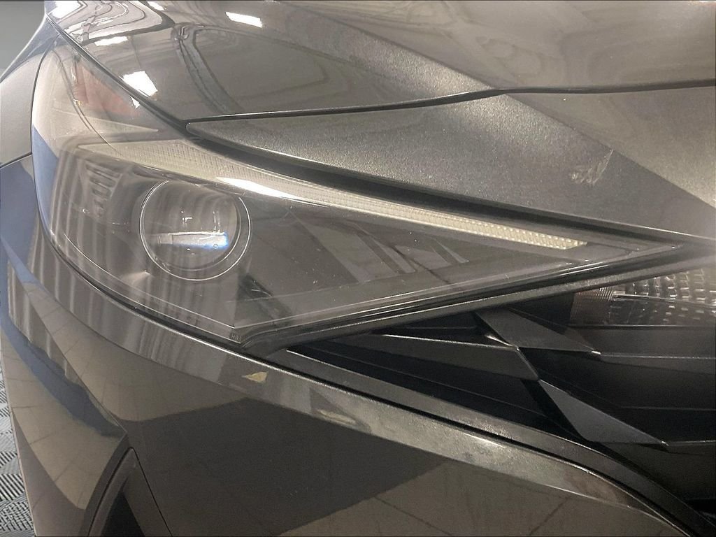 Used 2023 Hyundai Elantra SEL FWD image 32