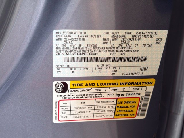 Used 2023 Lincoln Navigator Black Label AWD/4WD image 32