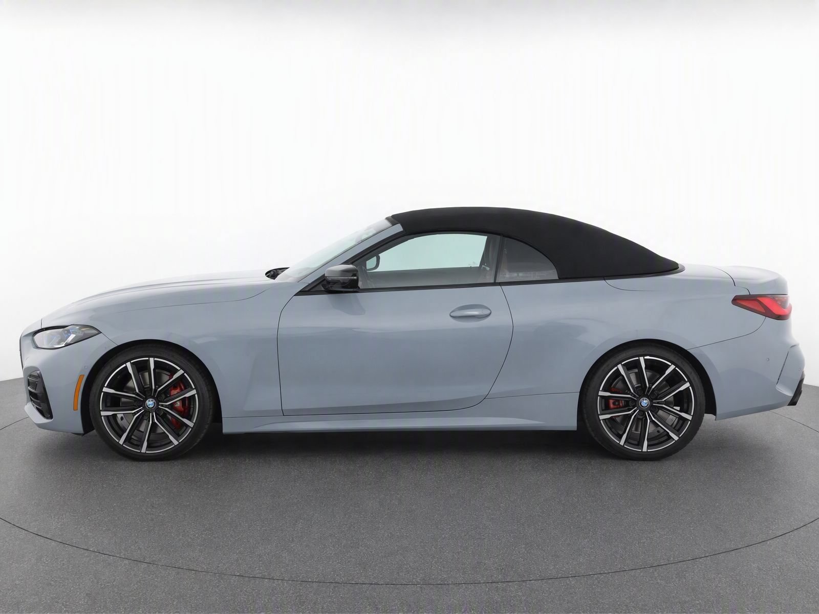 Used 2023 BMW M440i Convertible w/ Premium Package RWD image 3
