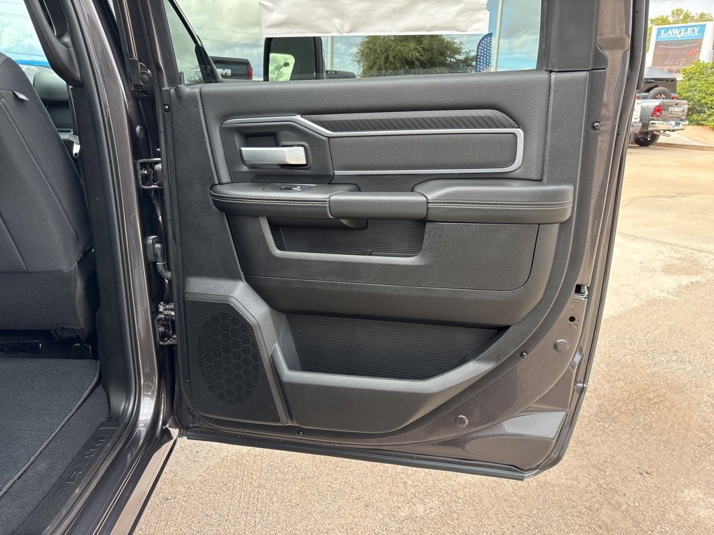 New 2025 RAM 3500 Big Horn image 21