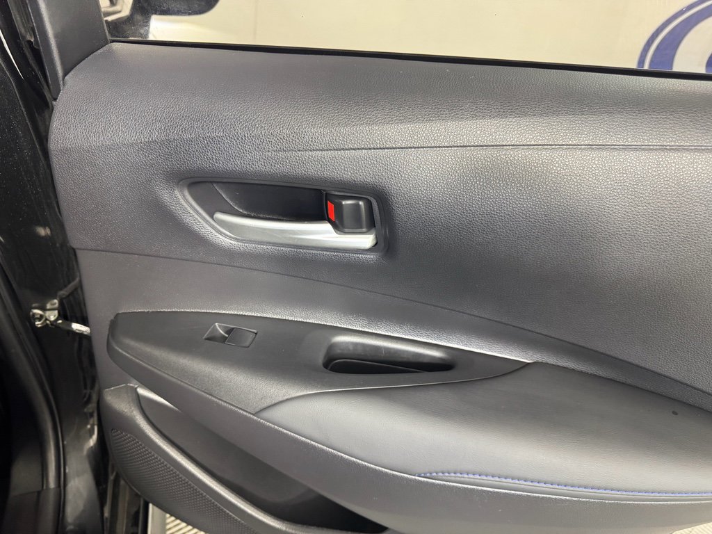 Used 2022 Toyota Corolla XSE image 37