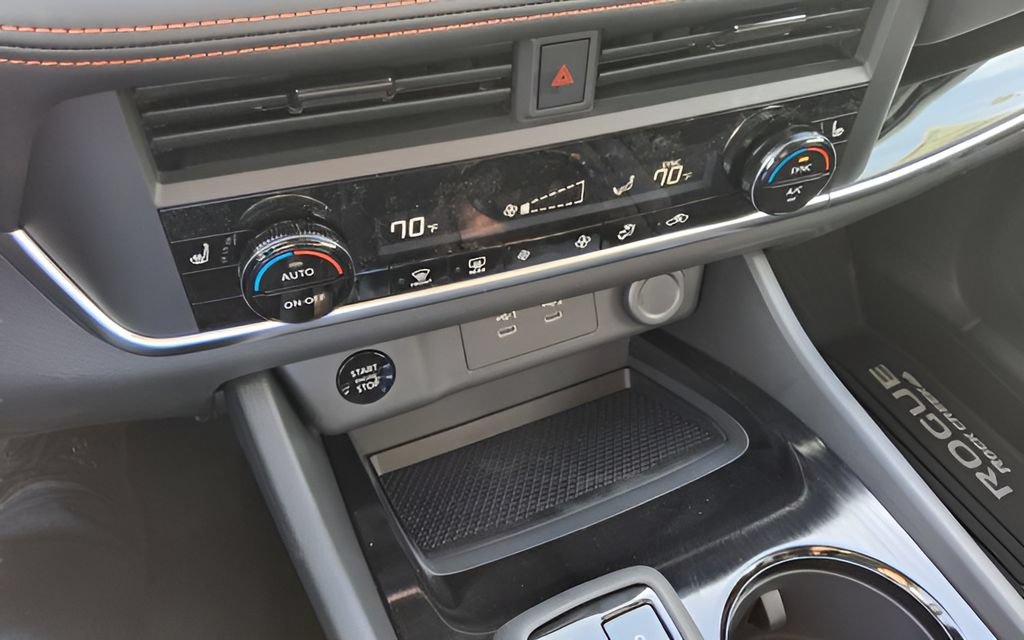 New 2026 Nissan Rogue SV AWD/4WD image 11
