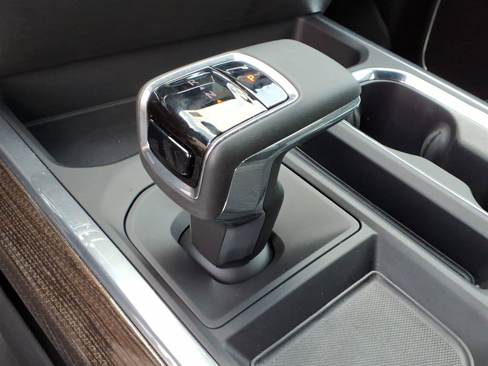 Used 2025 Chevrolet Silverado 1500 RST w/ Convenience Package II AWD/4WD image 14