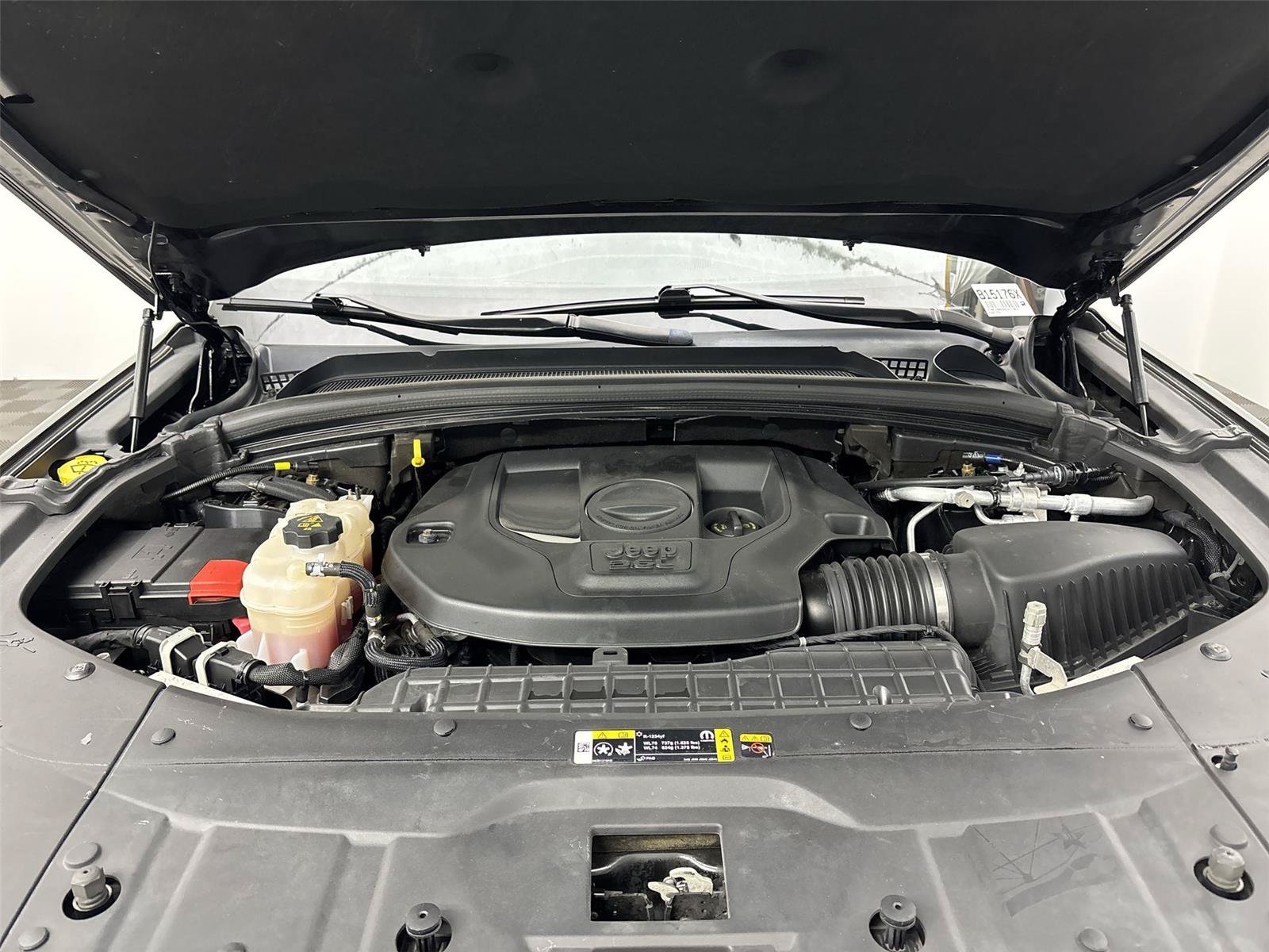 Used 2022 Jeep Grand Cherokee Overland AWD/4WD image 20