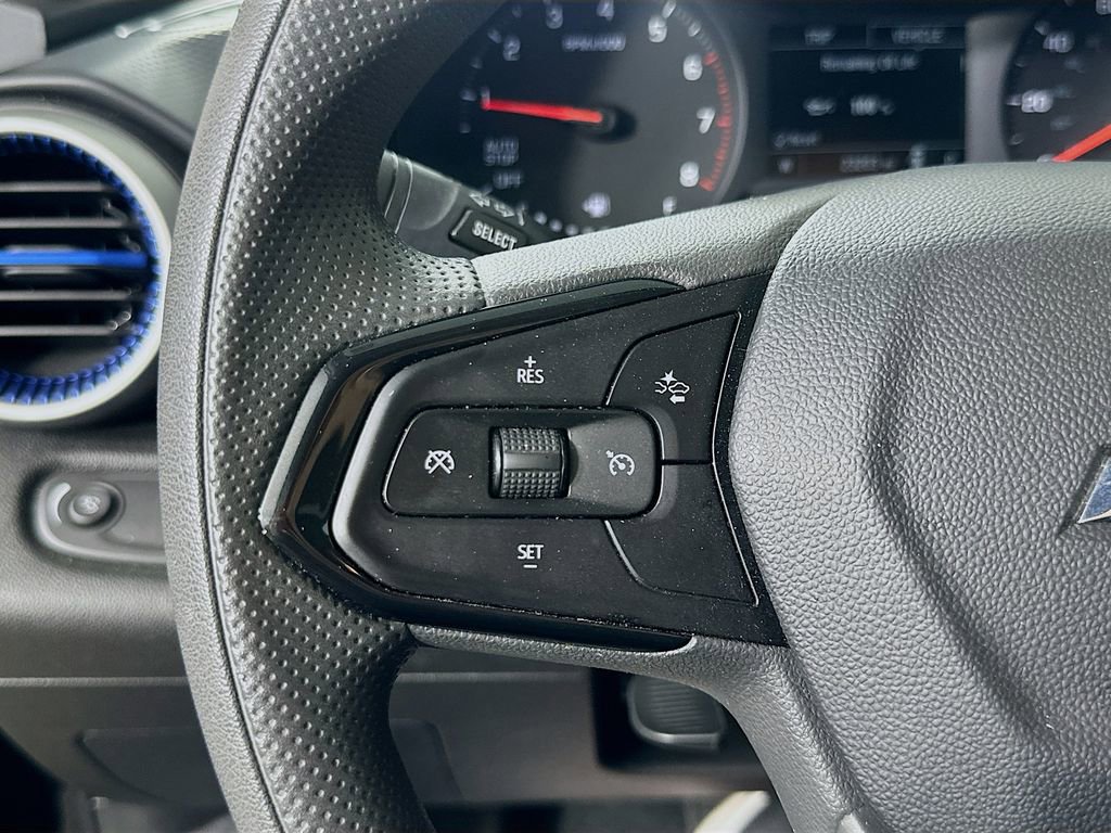 Used 2025 Chevrolet Trax LS FWD image 22