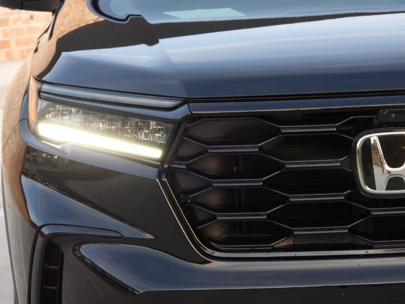 Used 2025 Honda Pilot TrailSport image 33